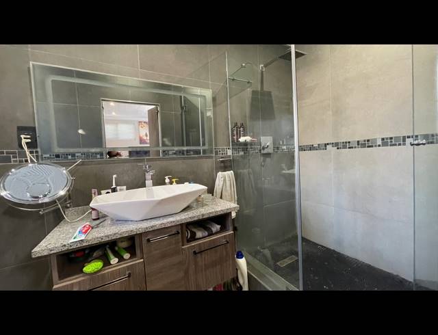 3 BEDROOM TOWNHOUSE FOR SALE IN MORNINGSIDE